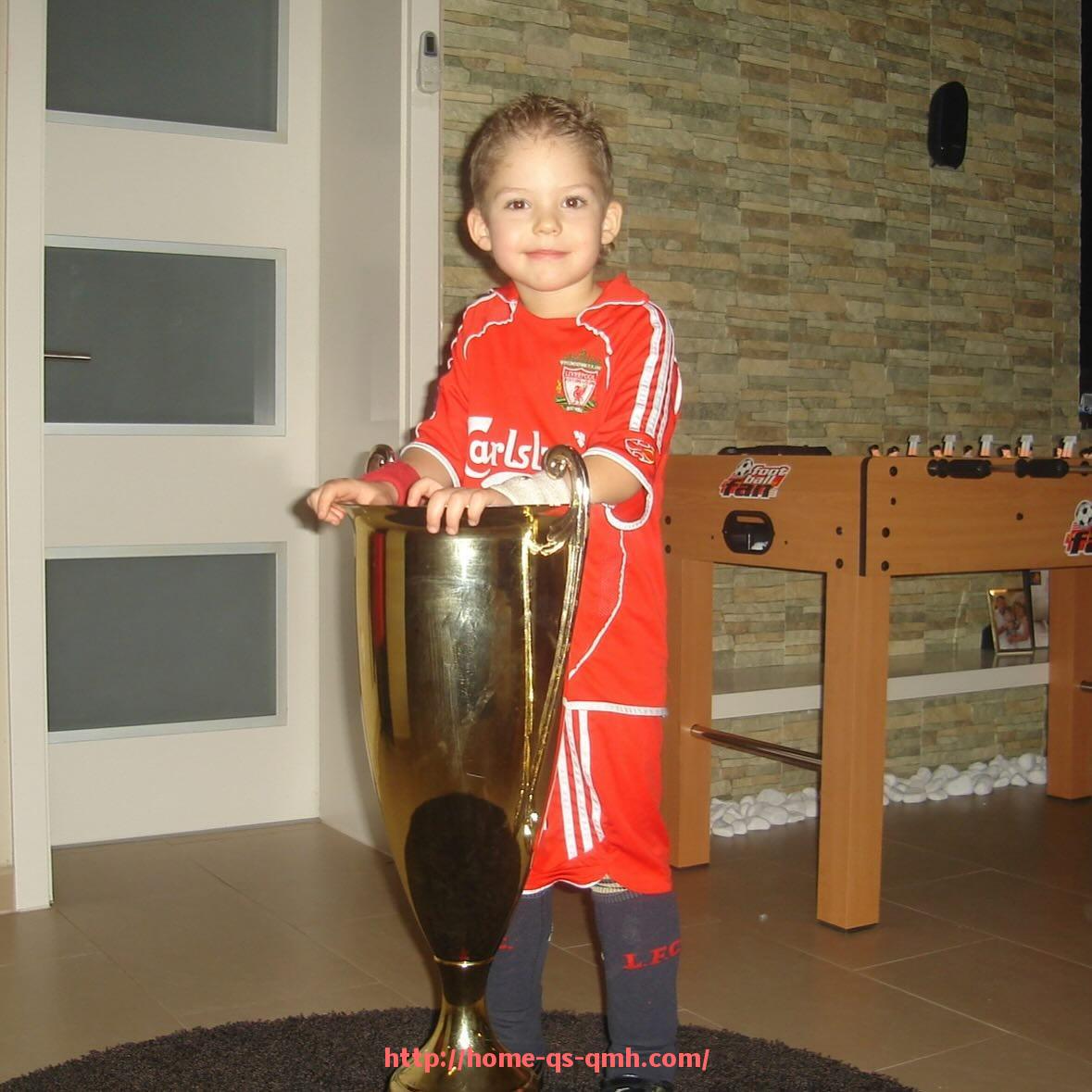 球盟会官网-法甲外援身价评估及市场价值波动分析