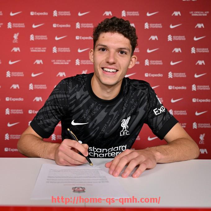 球盟会官网-世俱杯图文战报详尽呈现及比赛精彩瞬间回顾